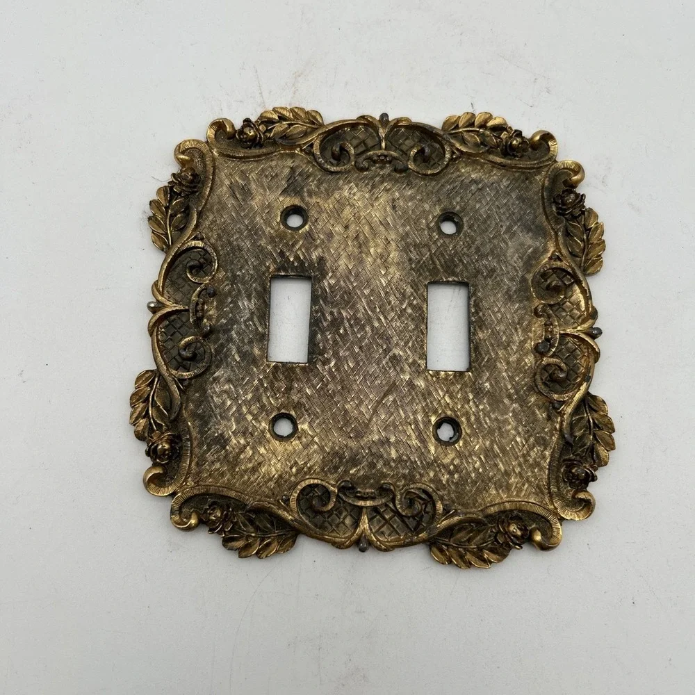 VTG Hollywood Regency Victorian Double Light Switch Cover Plate Brass